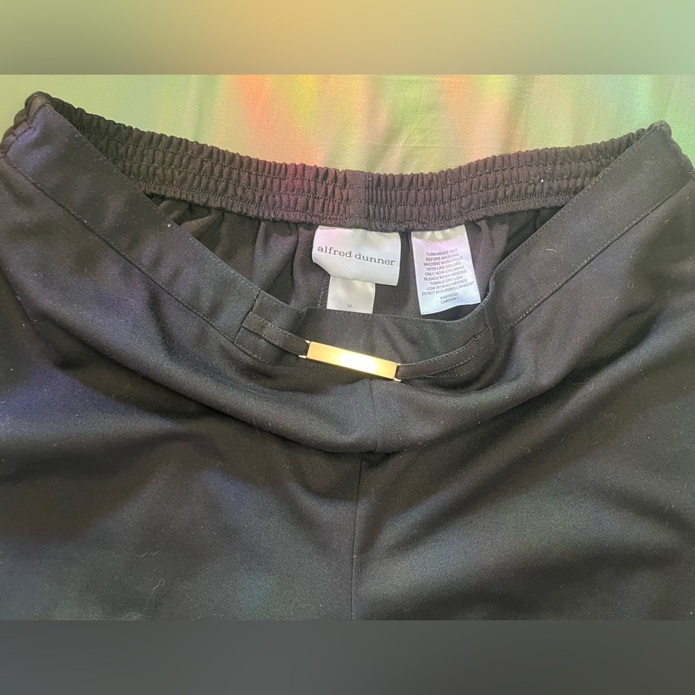 Alfred Dunner black relaxed dress pants, Size M - Picture 5 of 6